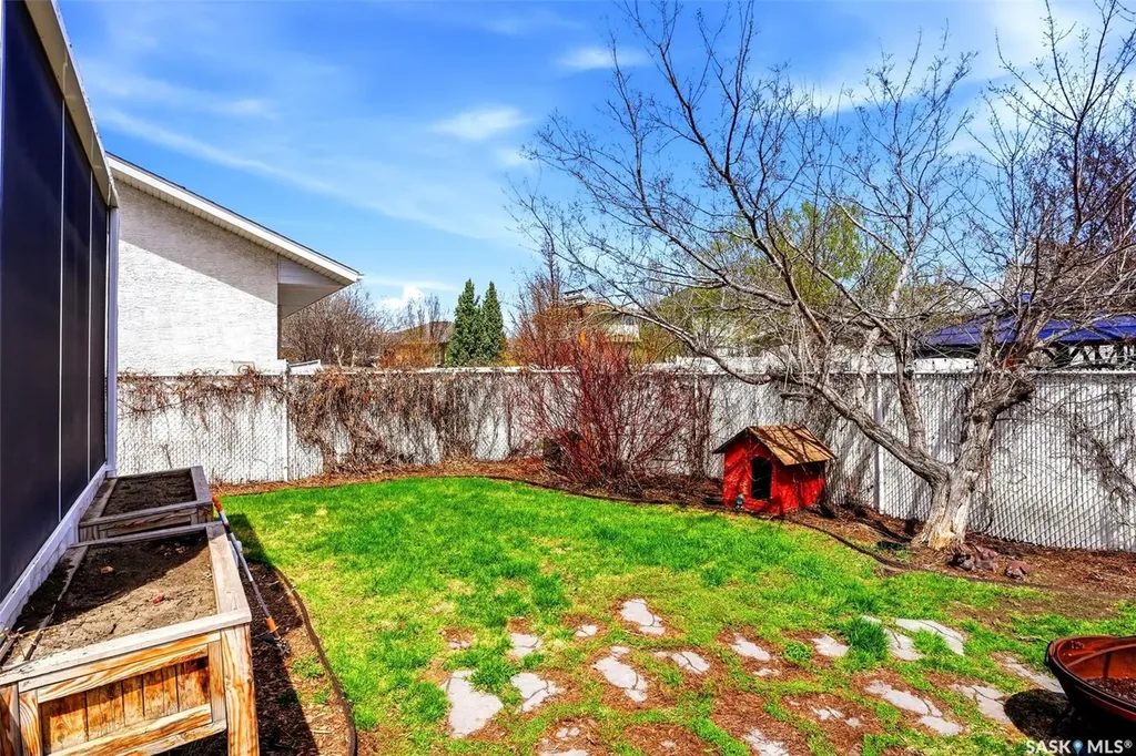 1248 Boehm Bay N Regina SK S4X 4M2