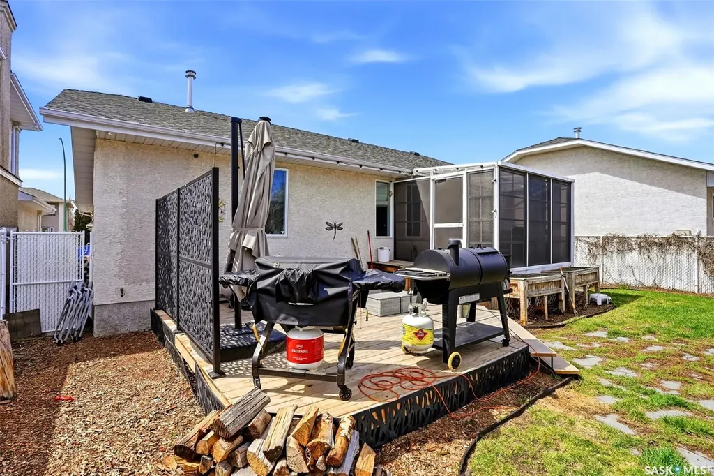 1248 Boehm Bay N Regina SK S4X 4M2