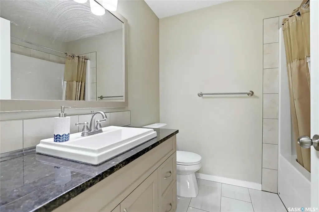 5417 Whereatt Road Regina SK S4W 0K3