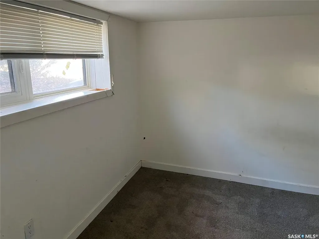 5009 8th Avenue Regina SK S4T 0W4