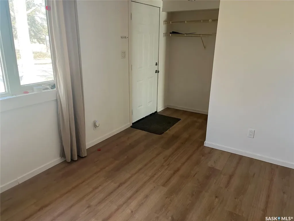 5009 8th Avenue Regina SK S4T 0W4