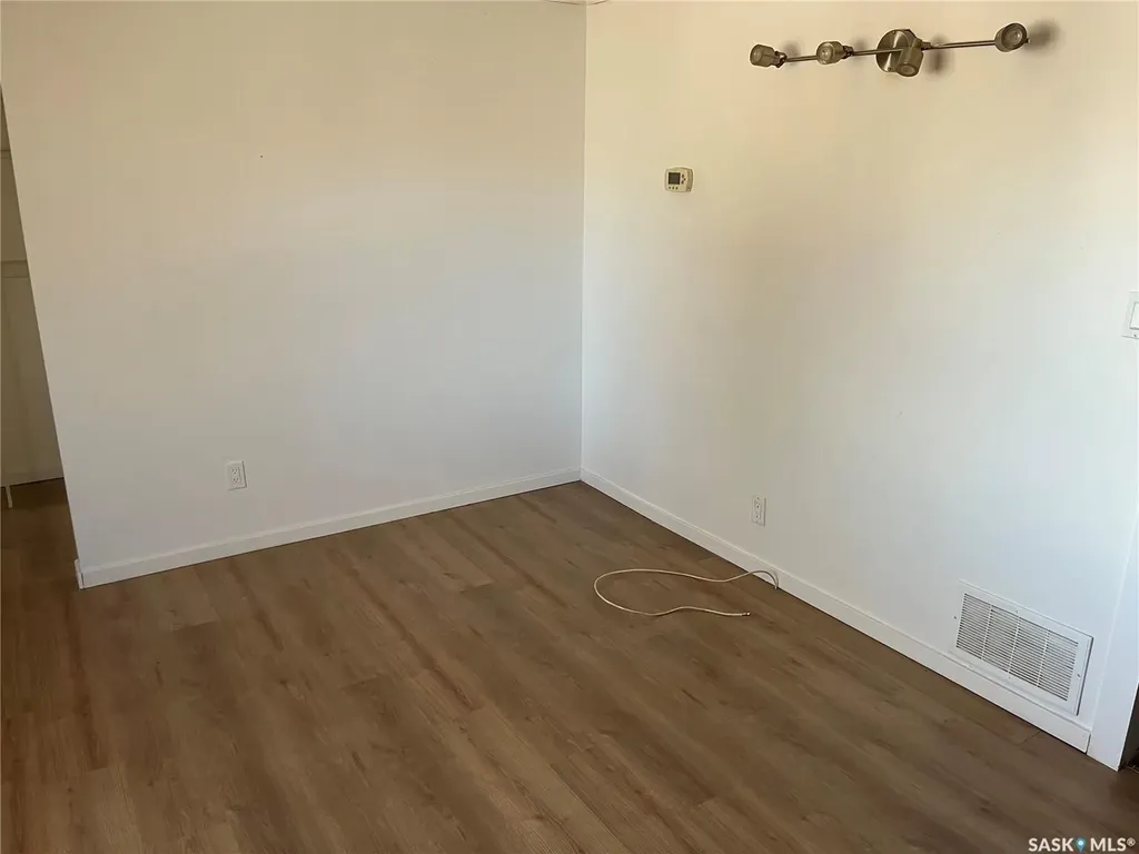 5009 8th Avenue Regina SK S4T 0W4