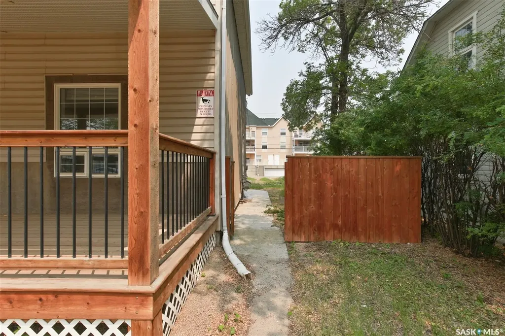 66 Athabasca Street W Moose Jaw SK S6H 2B5