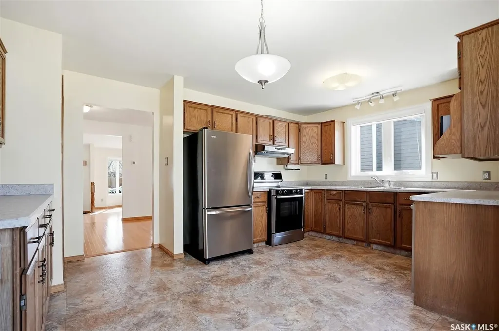 227 Flavelle Crescent Saskatoon SK S7L 6L1