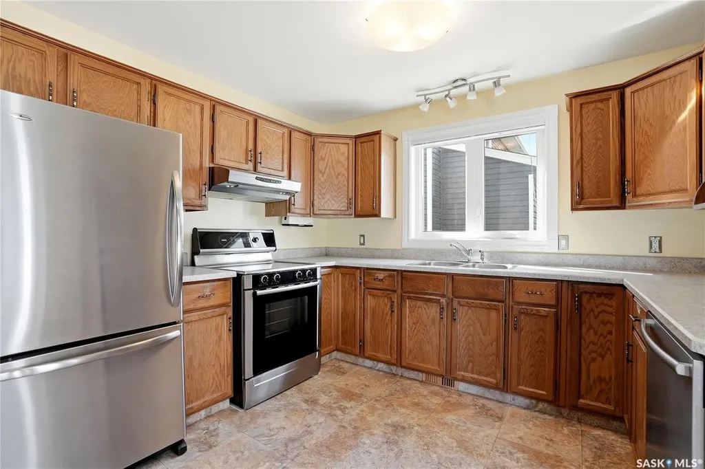 227 Flavelle Crescent Saskatoon SK S7L 6L1