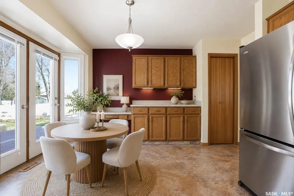 227 Flavelle Crescent Saskatoon SK S7L 6L1