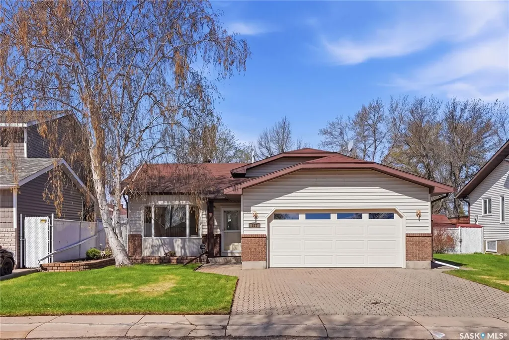 227 Flavelle Crescent Saskatoon SK S7L 6L1