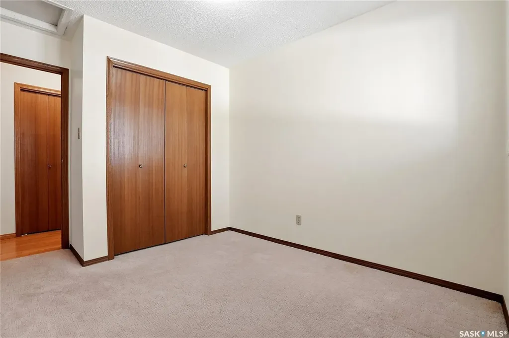 227 Flavelle Crescent Saskatoon SK S7L 6L1