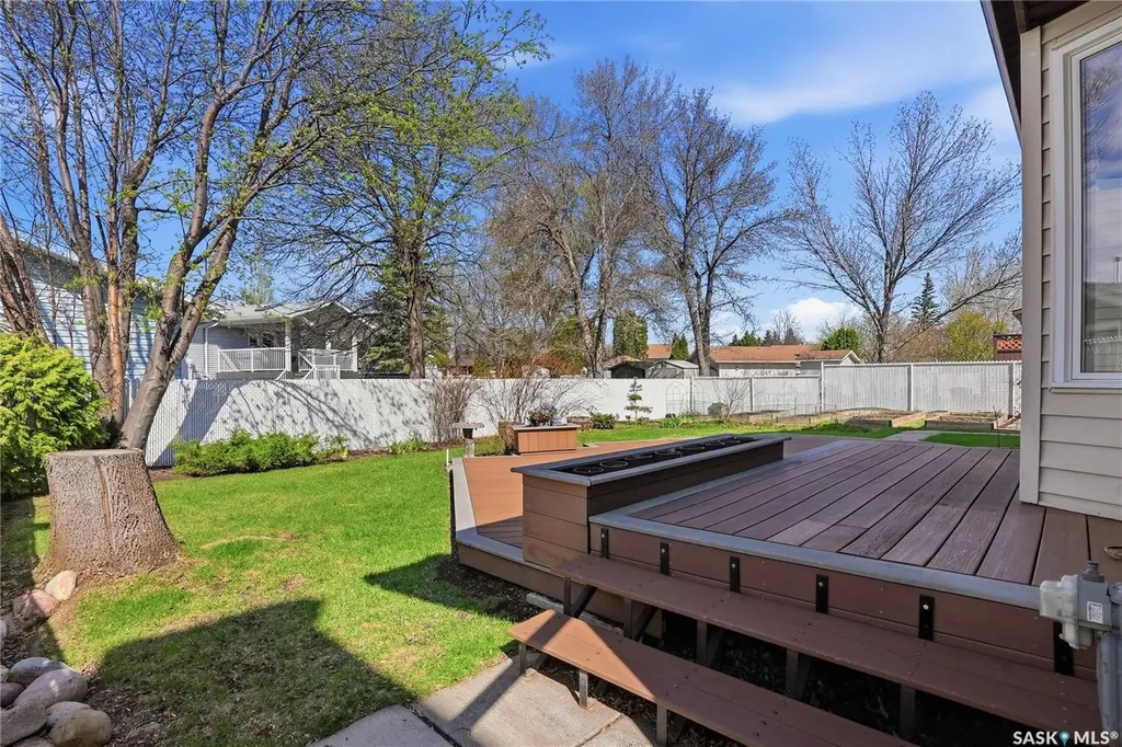 227 Flavelle Crescent Saskatoon SK S7L 6L1