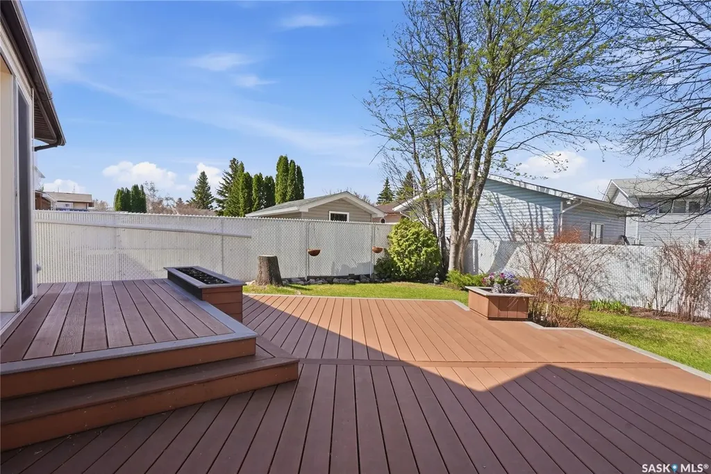 227 Flavelle Crescent Saskatoon SK S7L 6L1