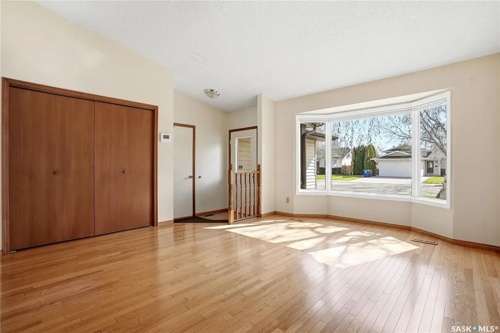 227 Flavelle Crescent Saskatoon SK S7L 6L1