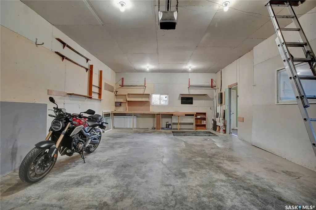 82 2nd Street Osler SK S0K 3A0