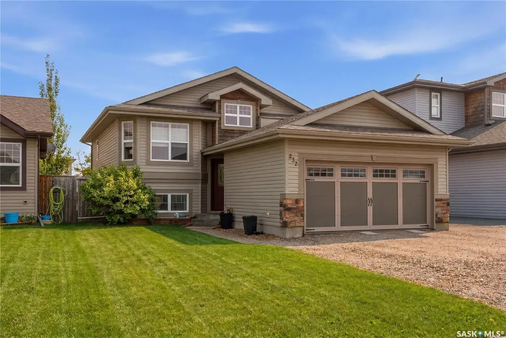 232 Enns Crescent Martensville SK S0K 0A2