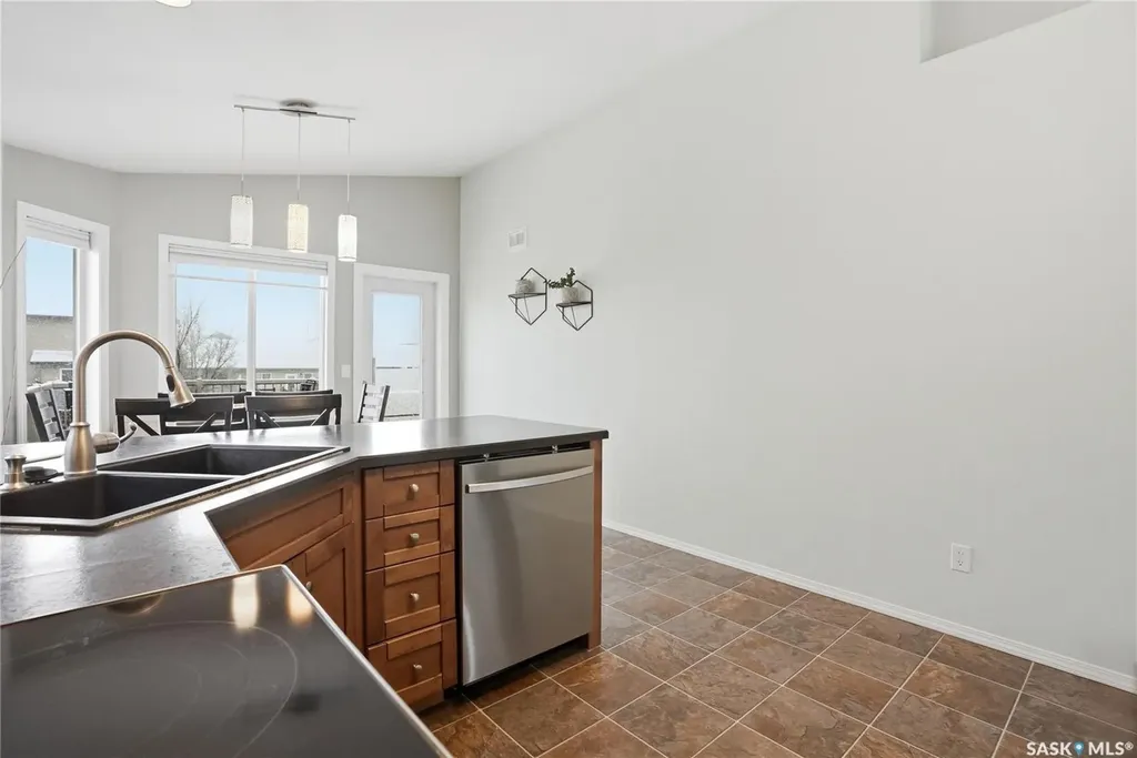 232 Enns Crescent Martensville SK S0K 0A2