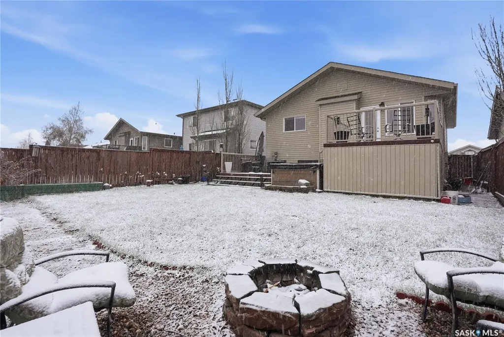 232 Enns Crescent Martensville SK S0K 0A2