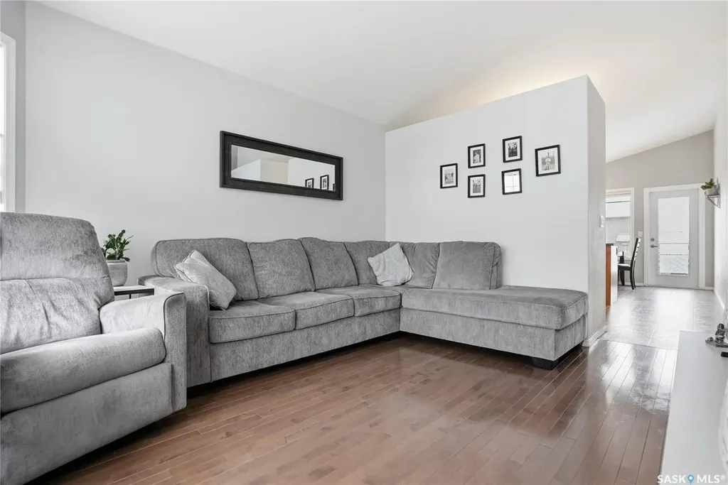 232 Enns Crescent Martensville SK S0K 0A2