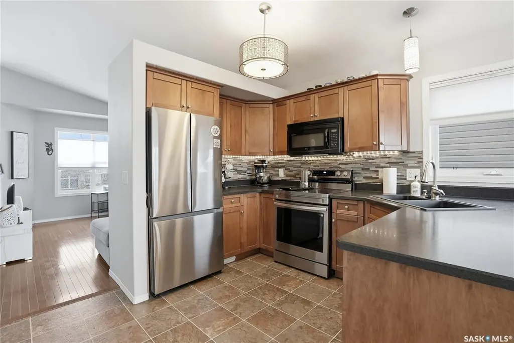 232 Enns Crescent Martensville SK S0K 0A2