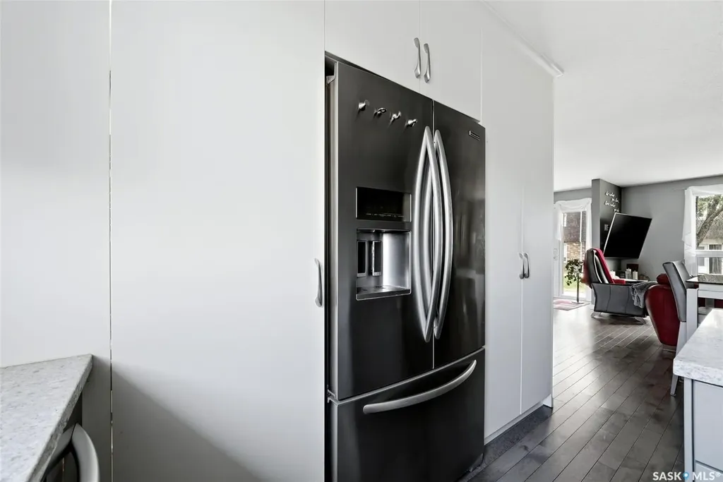 35 Spruceview Road Regina SK S4R 0E1
