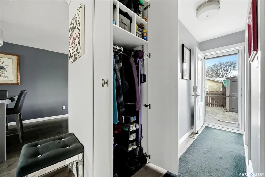 35 Spruceview Road Regina SK S4R 0E1
