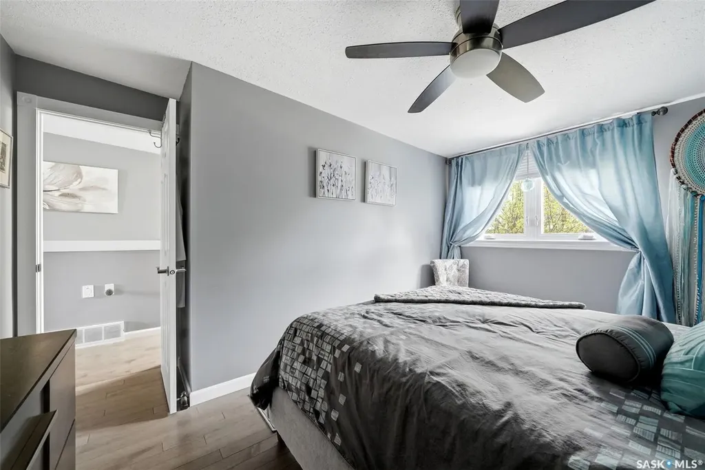 35 Spruceview Road Regina SK S4R 0E1