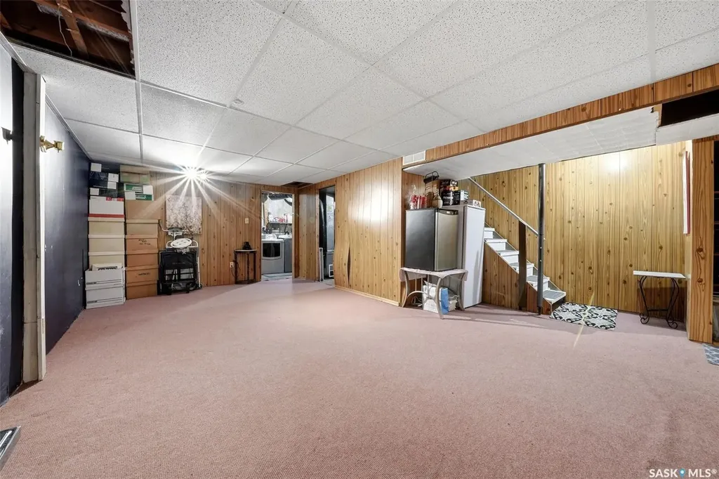 35 Spruceview Road Regina SK S4R 0E1