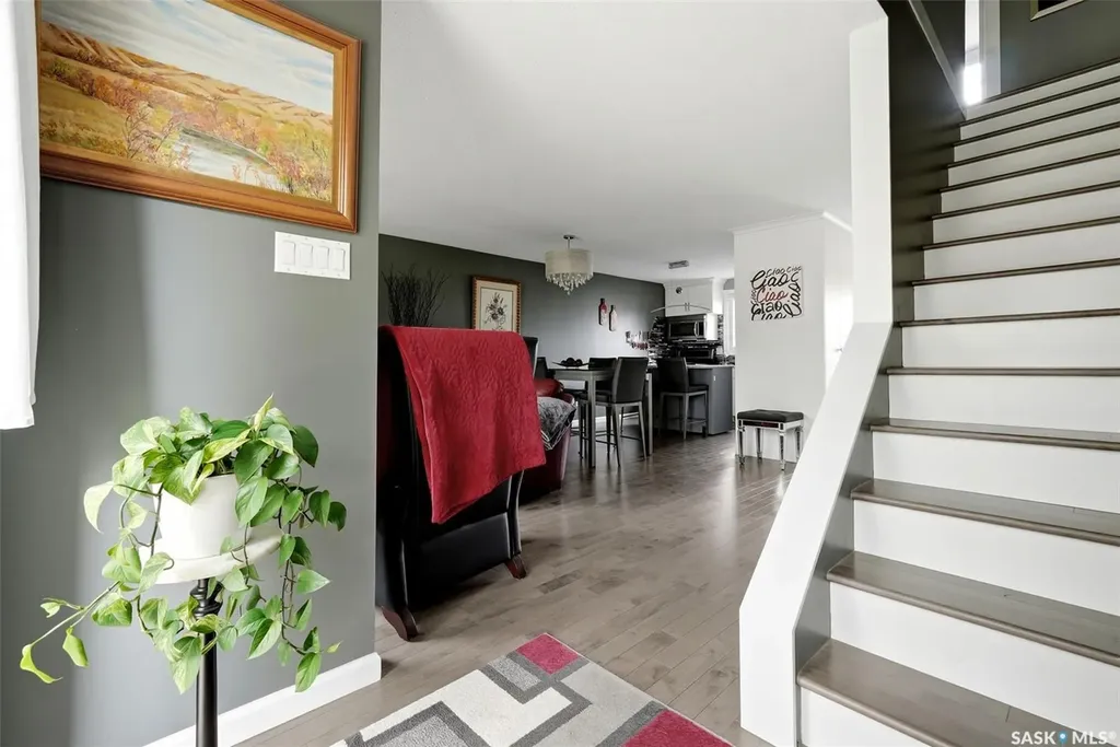 35 Spruceview Road Regina SK S4R 0E1
