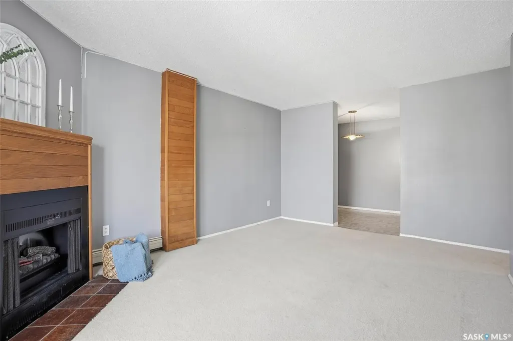 207C Tait Place Saskatoon SK S7H 5L8