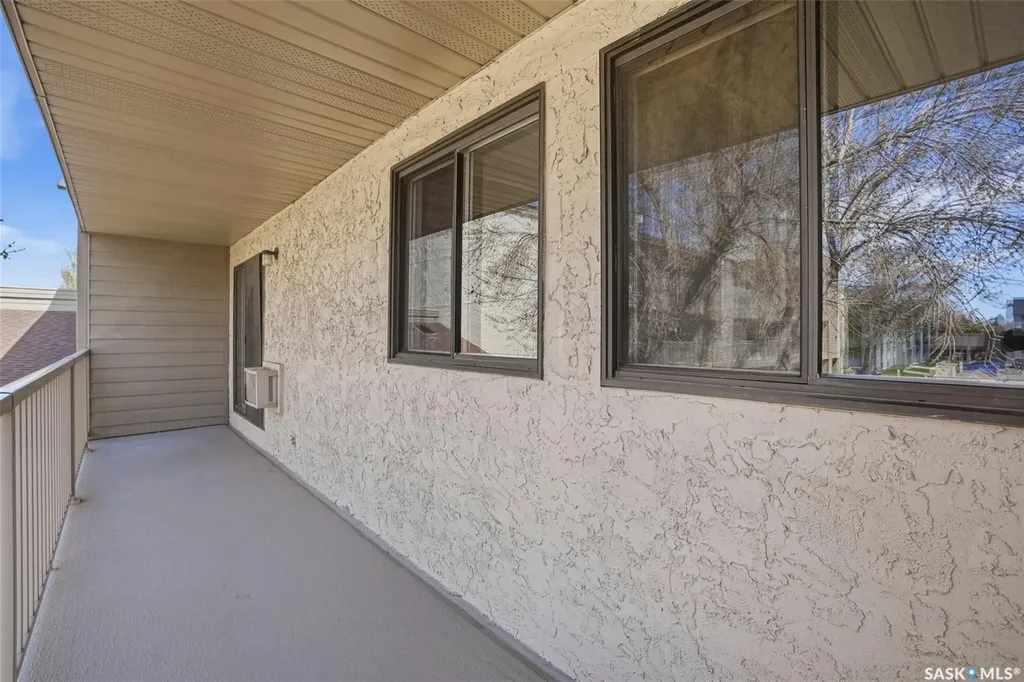 207C Tait Place Saskatoon SK S7H 5L8