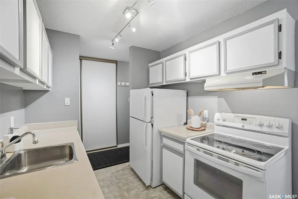 207C Tait Place Saskatoon SK S7H 5L8