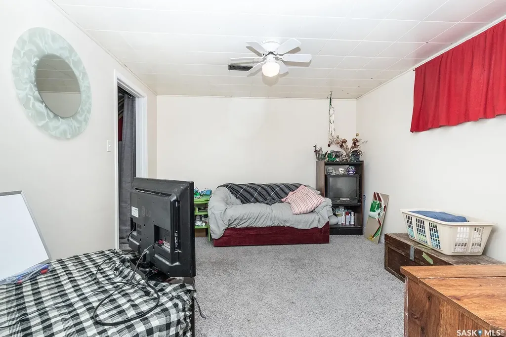 43 Lindsay Drive Saskatoon SK S7H 3E2