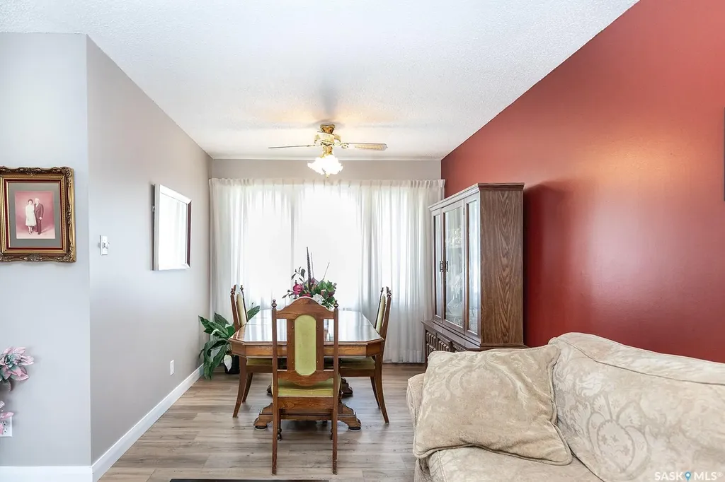 43 Lindsay Drive Saskatoon SK S7H 3E2