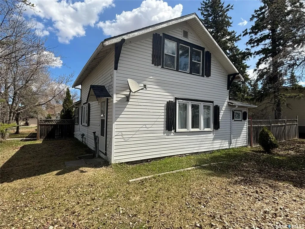 501 Railway Avenue Kinistino SK S0J 1H0
