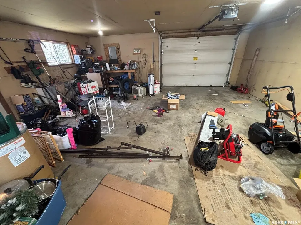 501 Railway Avenue Kinistino SK S0J 1H0