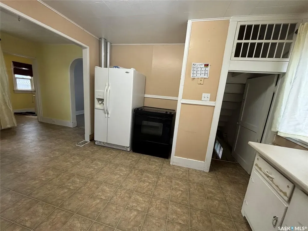 501 Railway Avenue Kinistino SK S0J 1H0