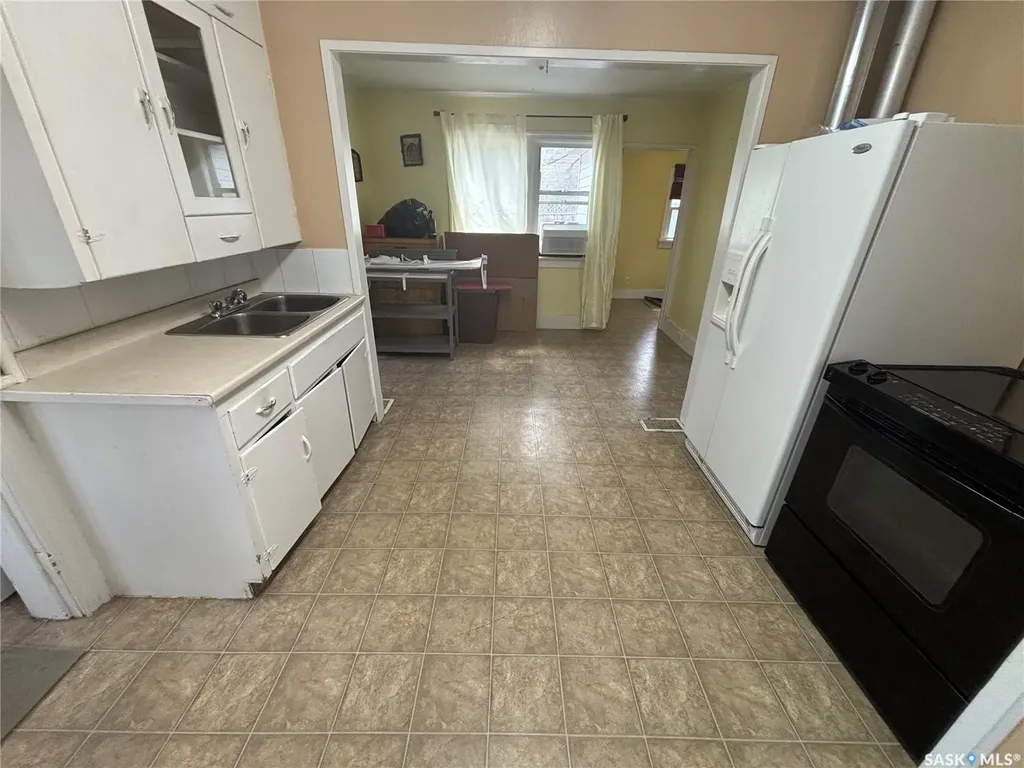 501 Railway Avenue Kinistino SK S0J 1H0