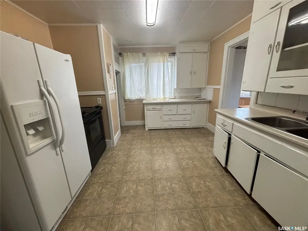 501 Railway Avenue Kinistino SK S0J 1H0