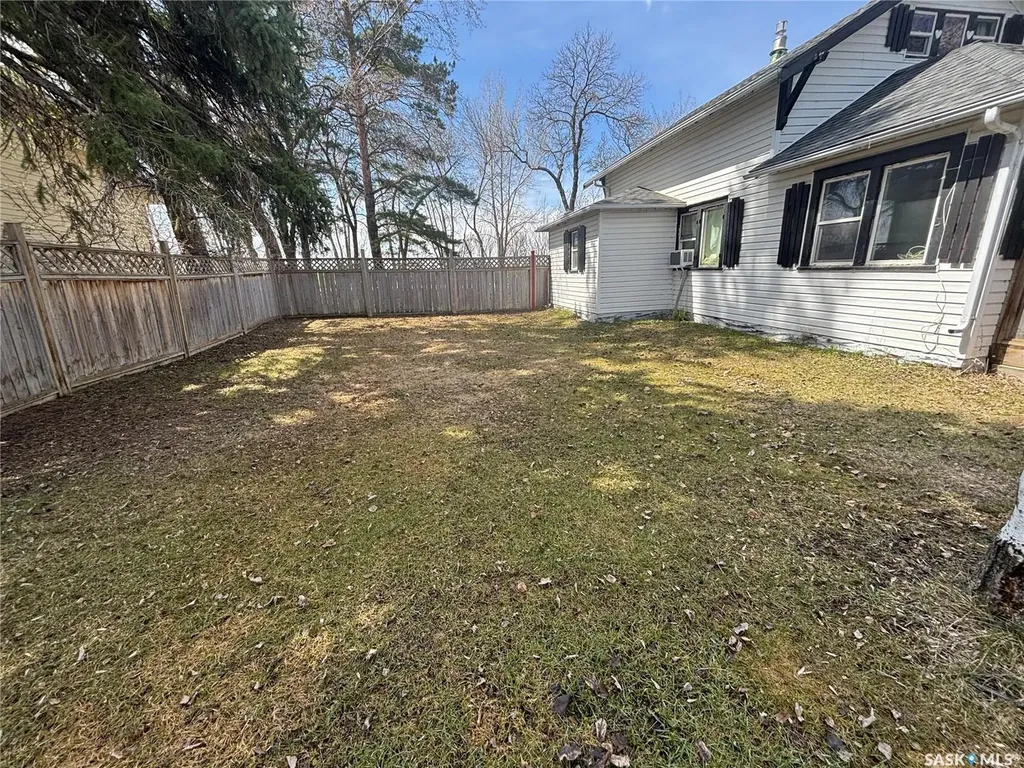 501 Railway Avenue Kinistino SK S0J 1H0