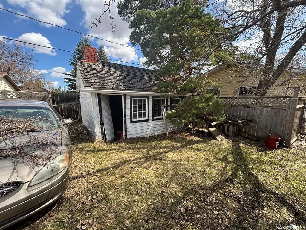 501 Railway Avenue Kinistino SK S0J 1H0