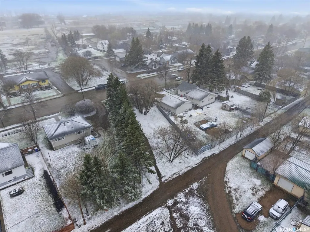 746 7th Street E Prince Albert SK S6V 0T1