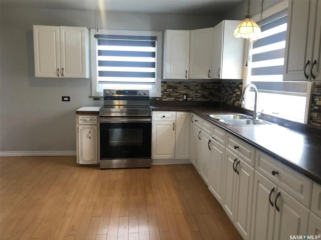317 Maple Avenue Yorkton SK S3N 1W9
