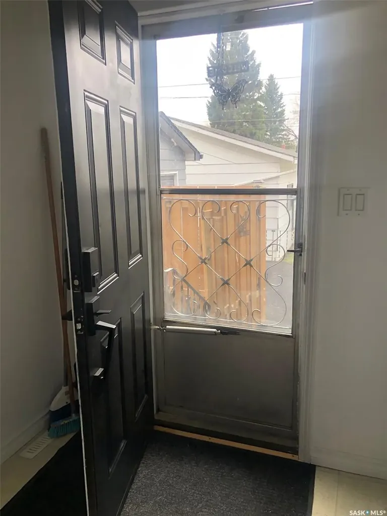 317 Maple Avenue Yorkton SK S3N 1W9
