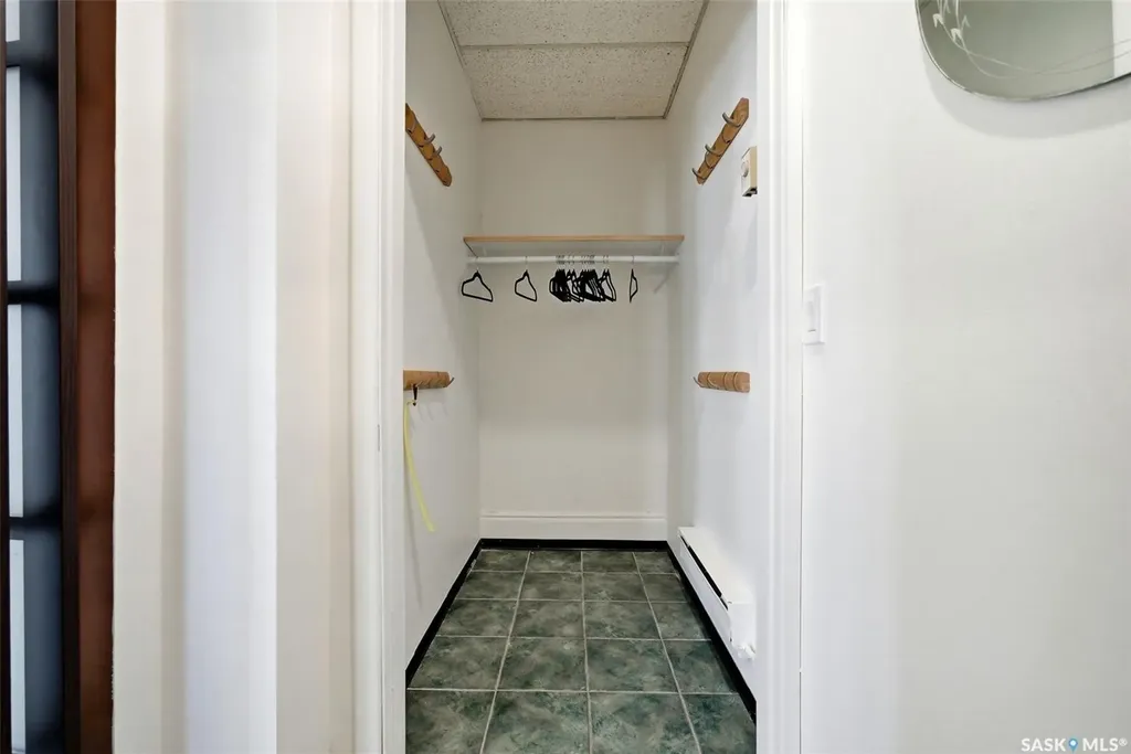 2020 11th Avenue Regina SK S4P 0J3