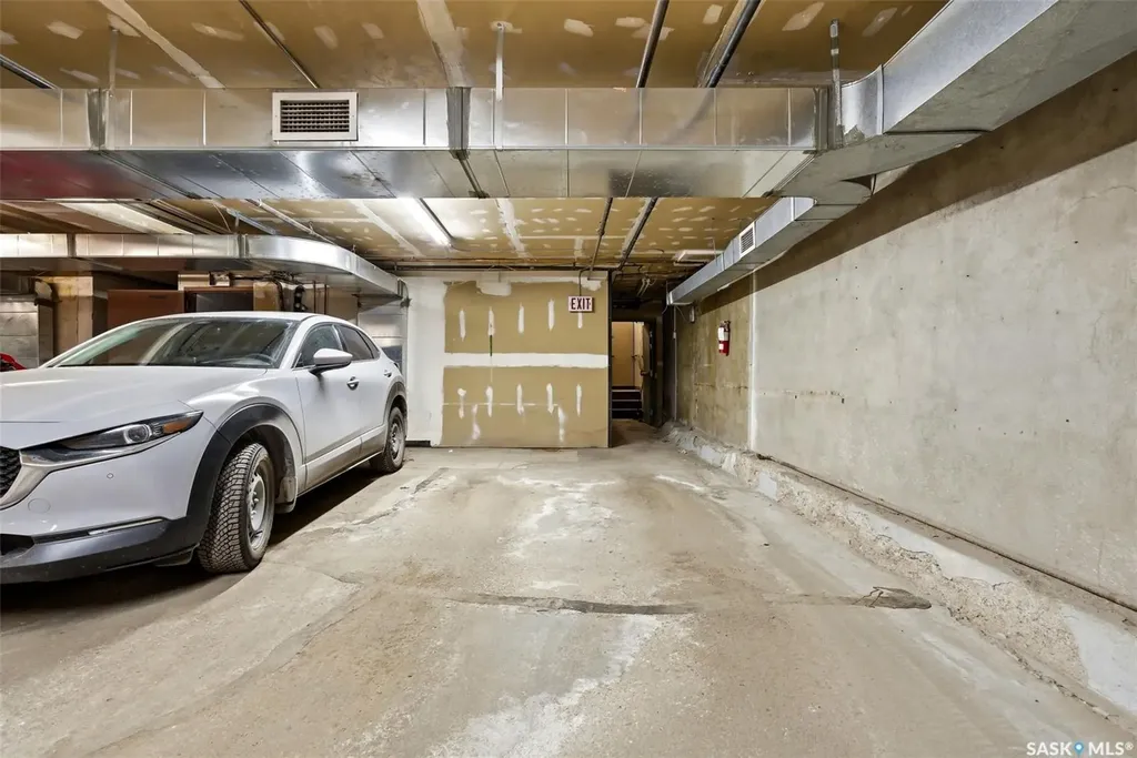 2020 11th Avenue Regina SK S4P 0J3