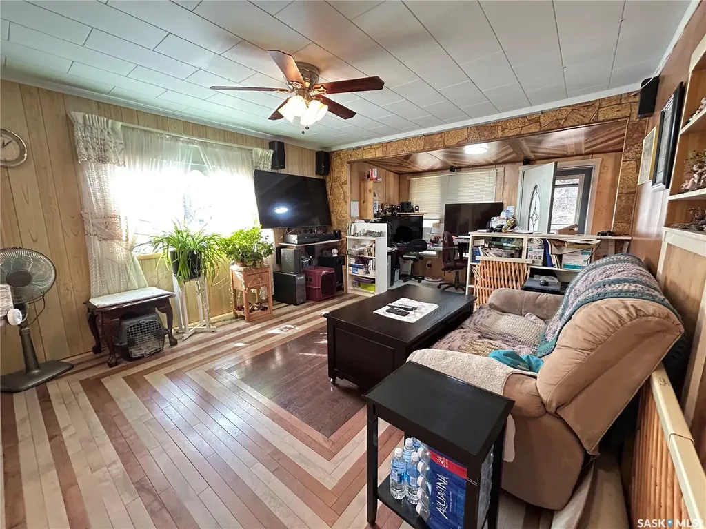 625 Maharg Avenue Burstall SK S0N 0H0