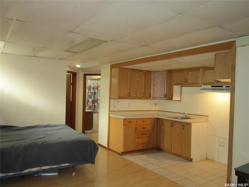 552 6th Street E Prince Albert SK S6V 0N4