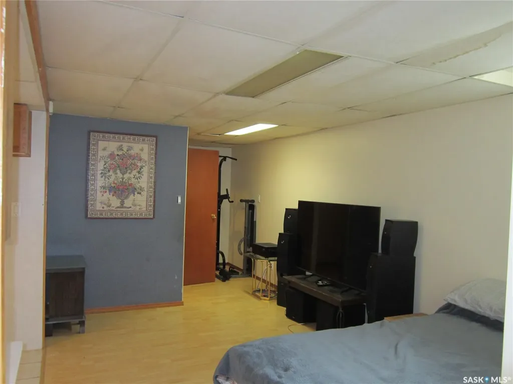 552 6th Street E Prince Albert SK S6V 0N4