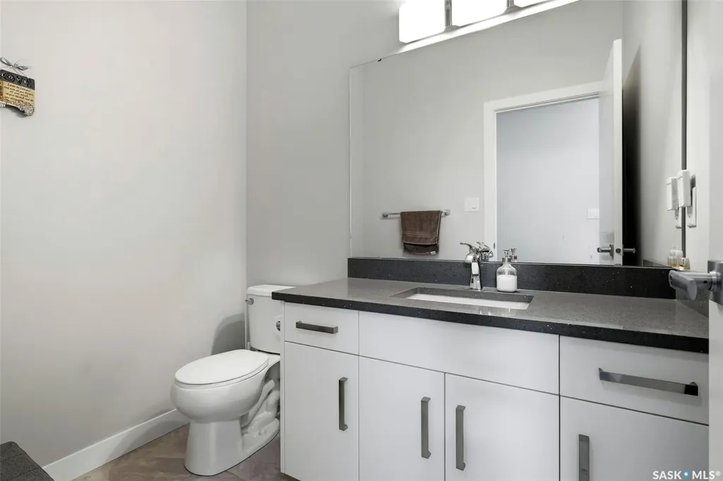 4822 Green View Crescent E Regina SK S4V 3P2
