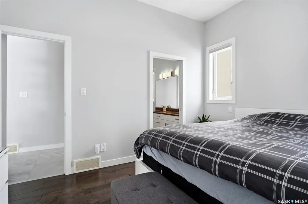 4822 Green View Crescent E Regina SK S4V 3P2