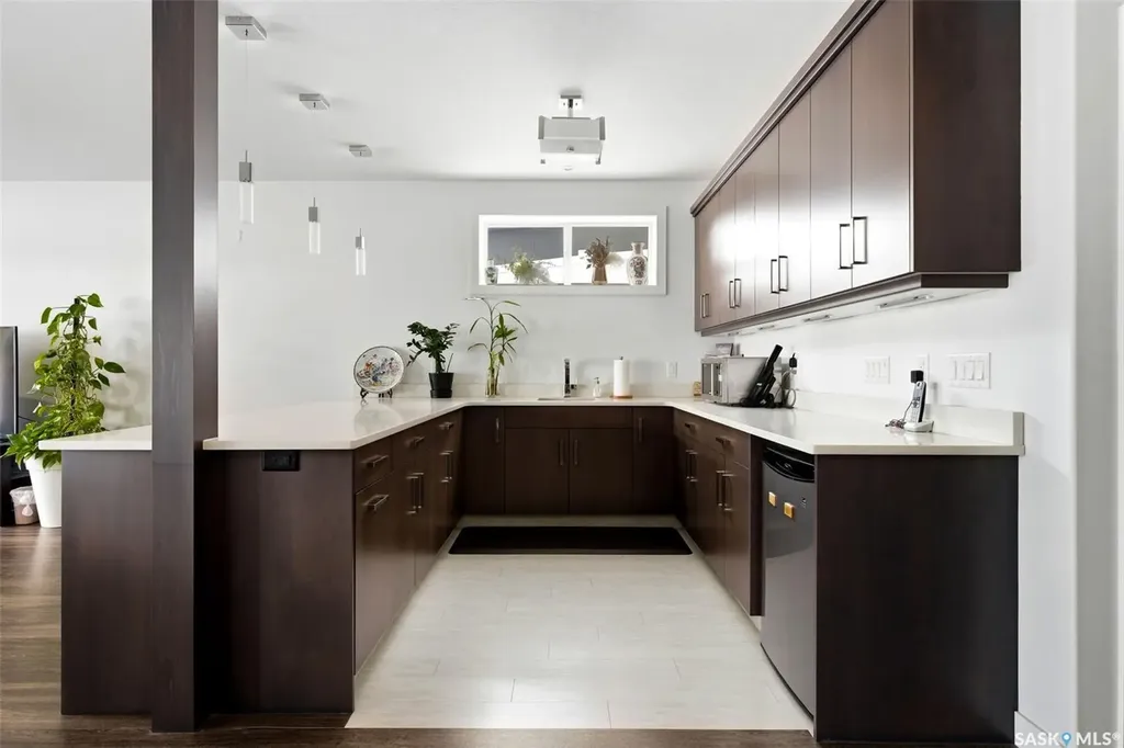4822 Green View Crescent E Regina SK S4V 3P2