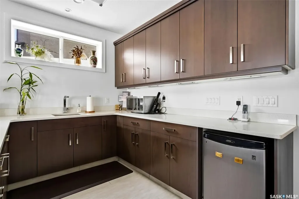 4822 Green View Crescent E Regina SK S4V 3P2
